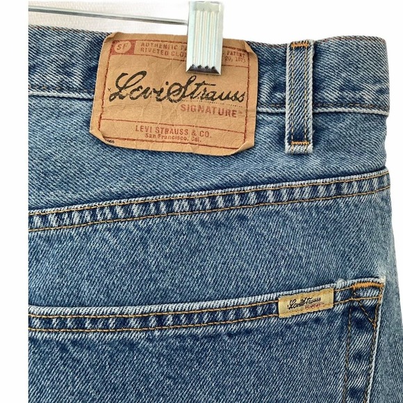 Levis Jeans Mens 38x30 Relaxed Fit Blue Medium Wash Stretch - Picture 5 of 11